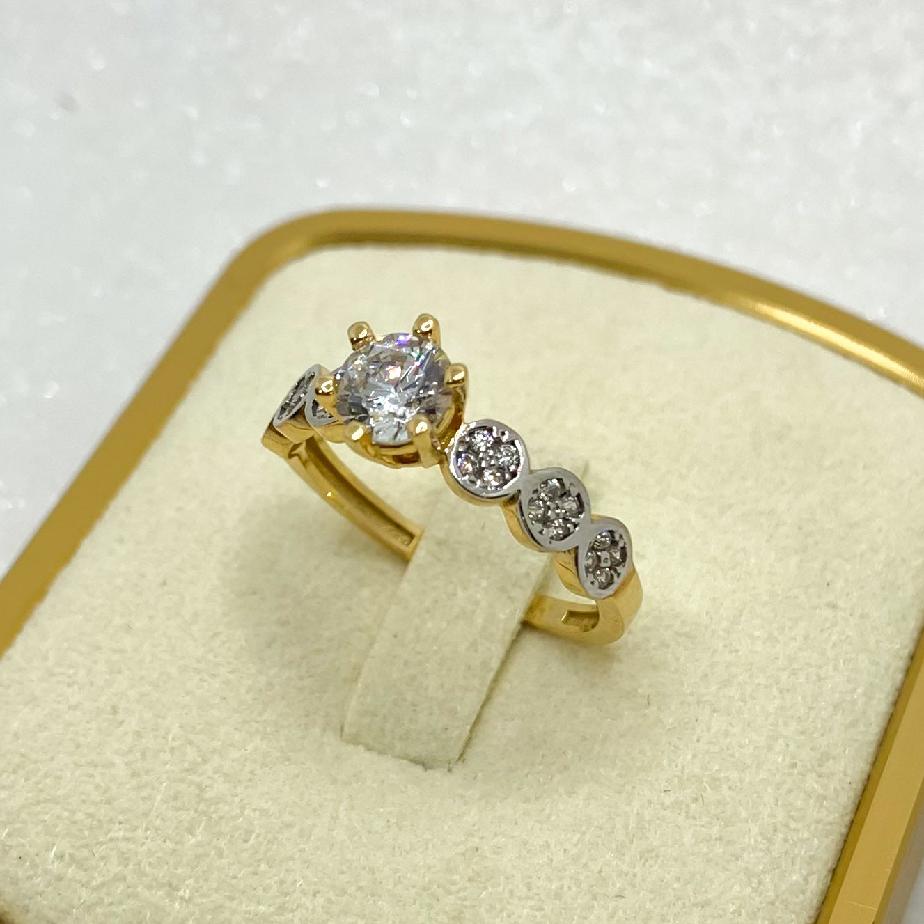 Anillo de compromiso
