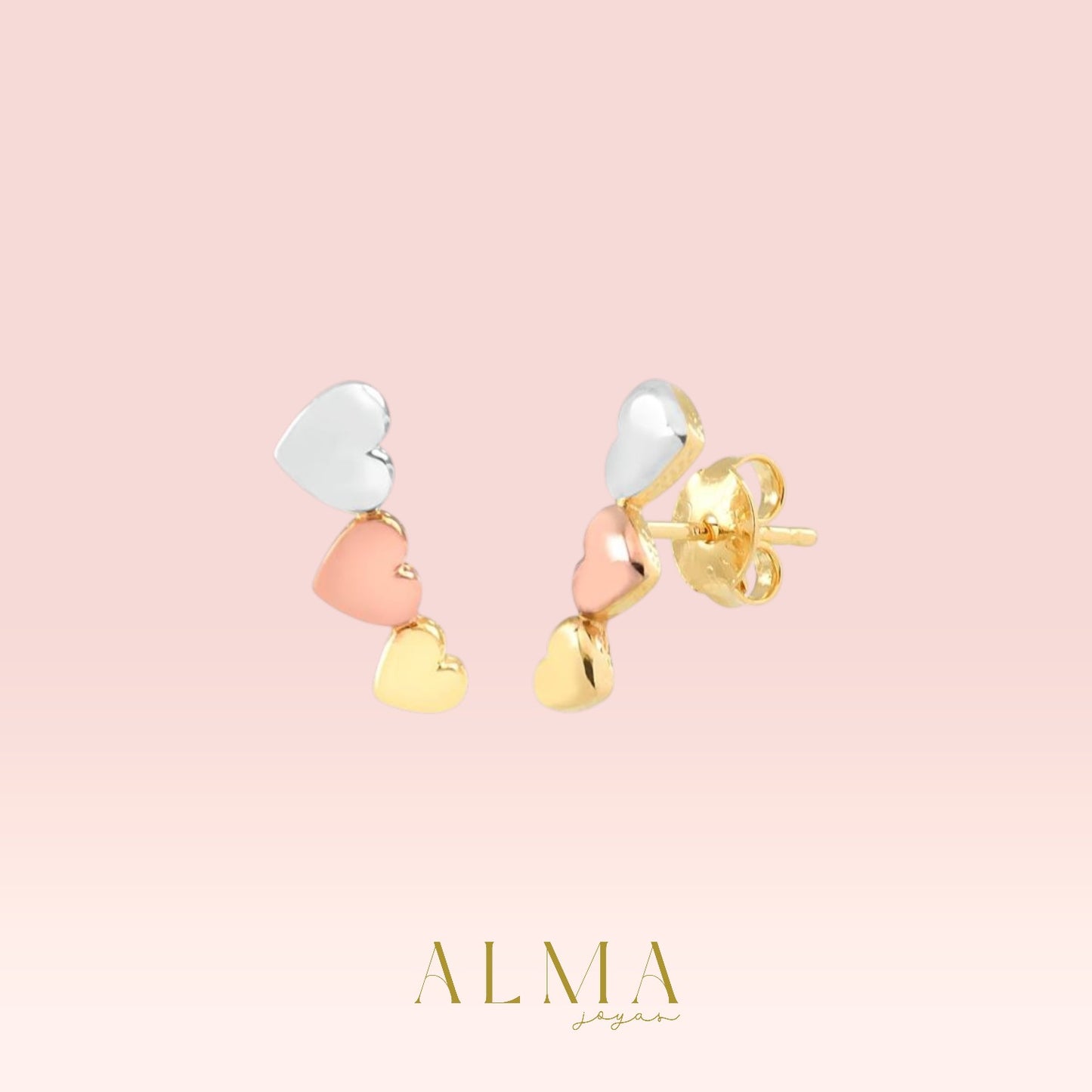 Pendientes ear cuff de tres corazones bañados en oro