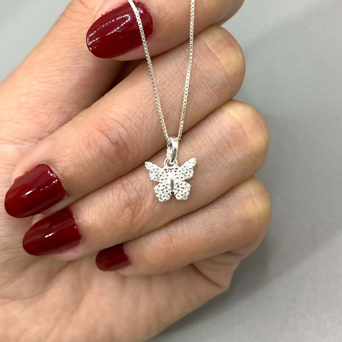 Collar minimalista Mariposa