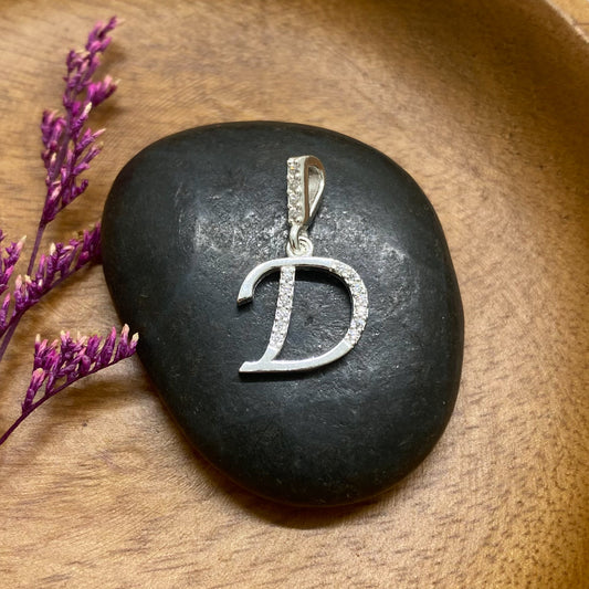 Inicial Letra D