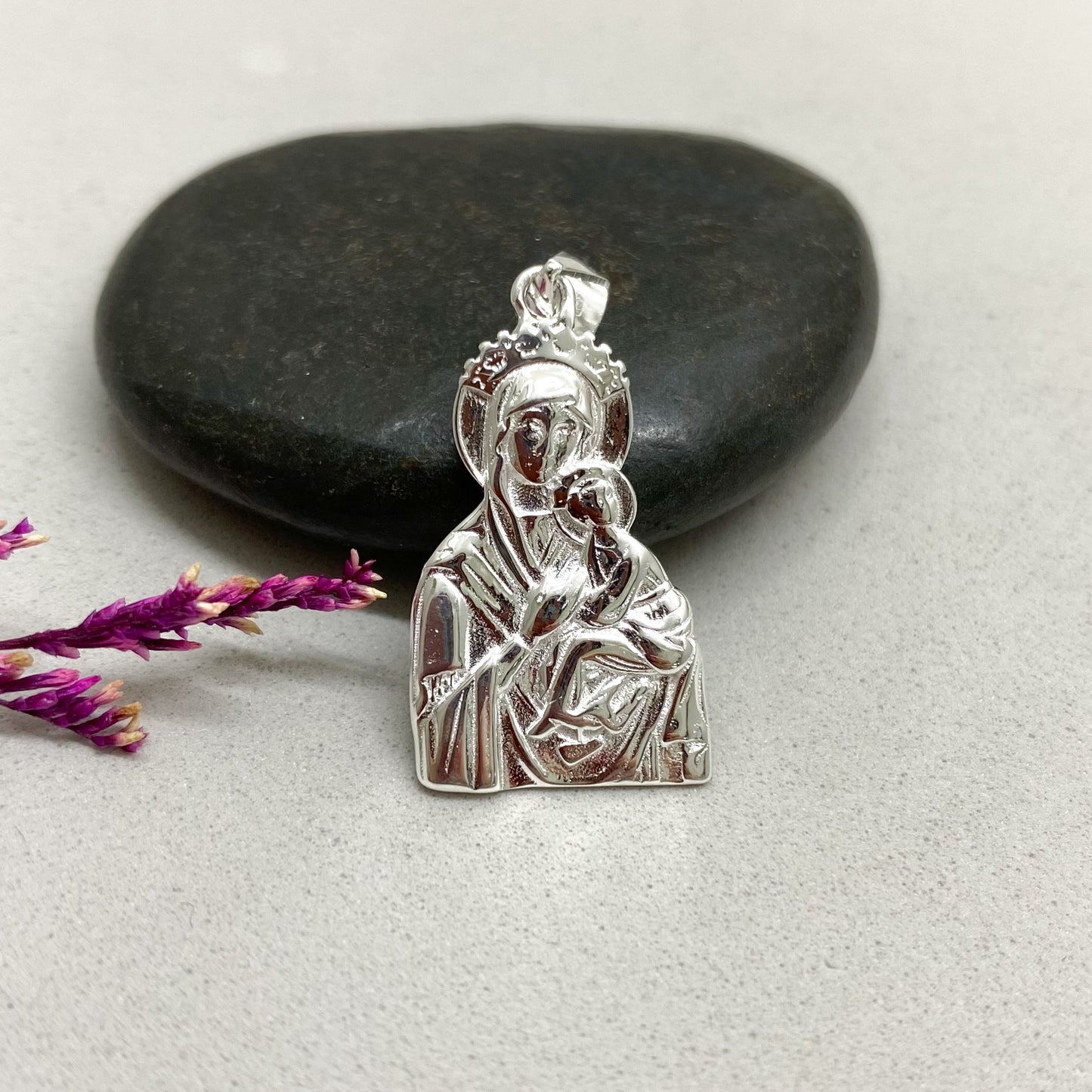 Dije Virgen de Schoenstatt