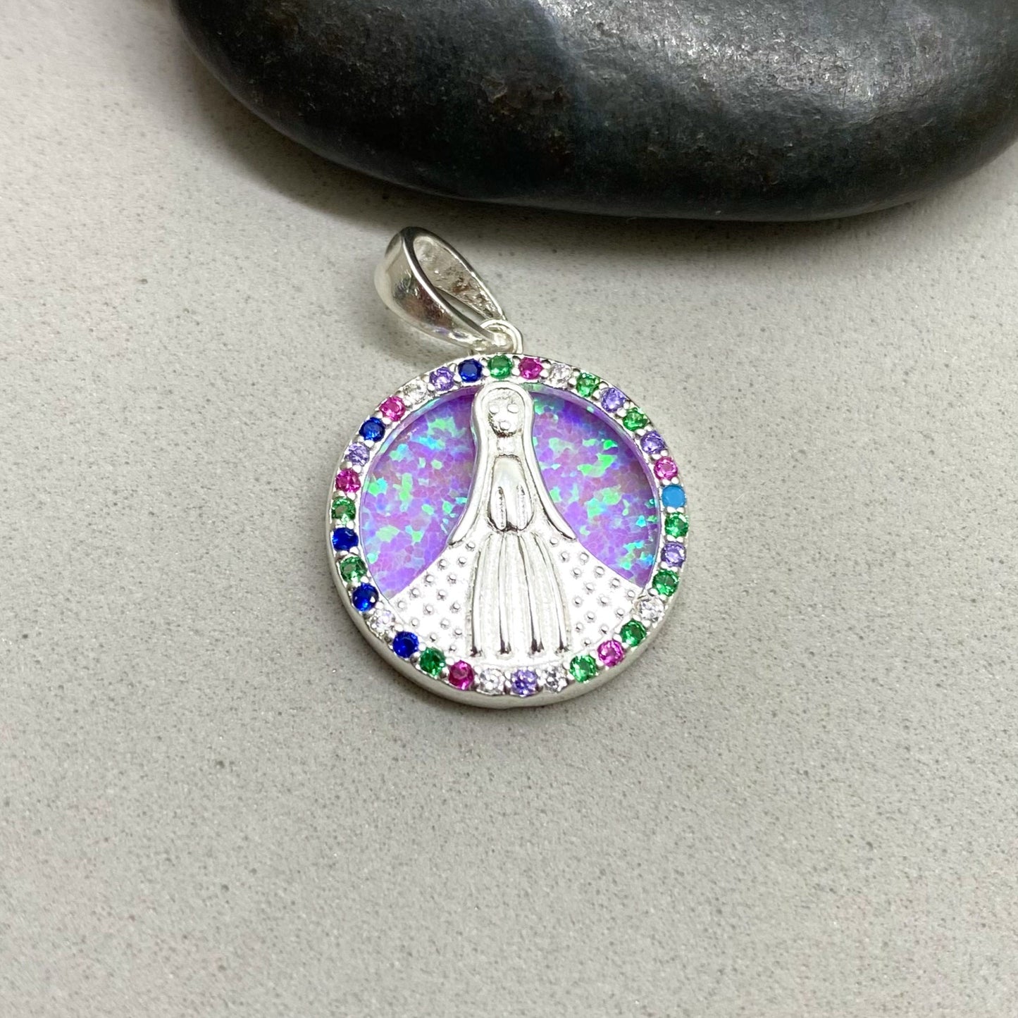 Dije Virgen Milagrosa-Piedra Ópalo