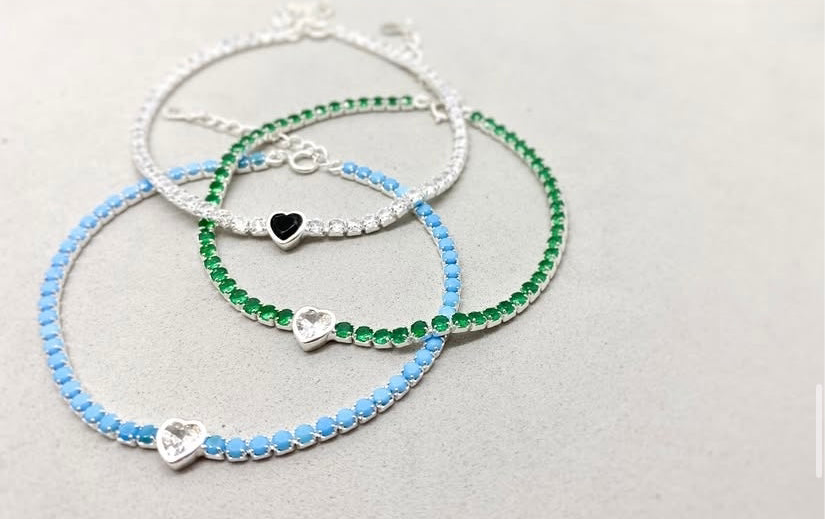 Pulsera tipo Tenis con corazón