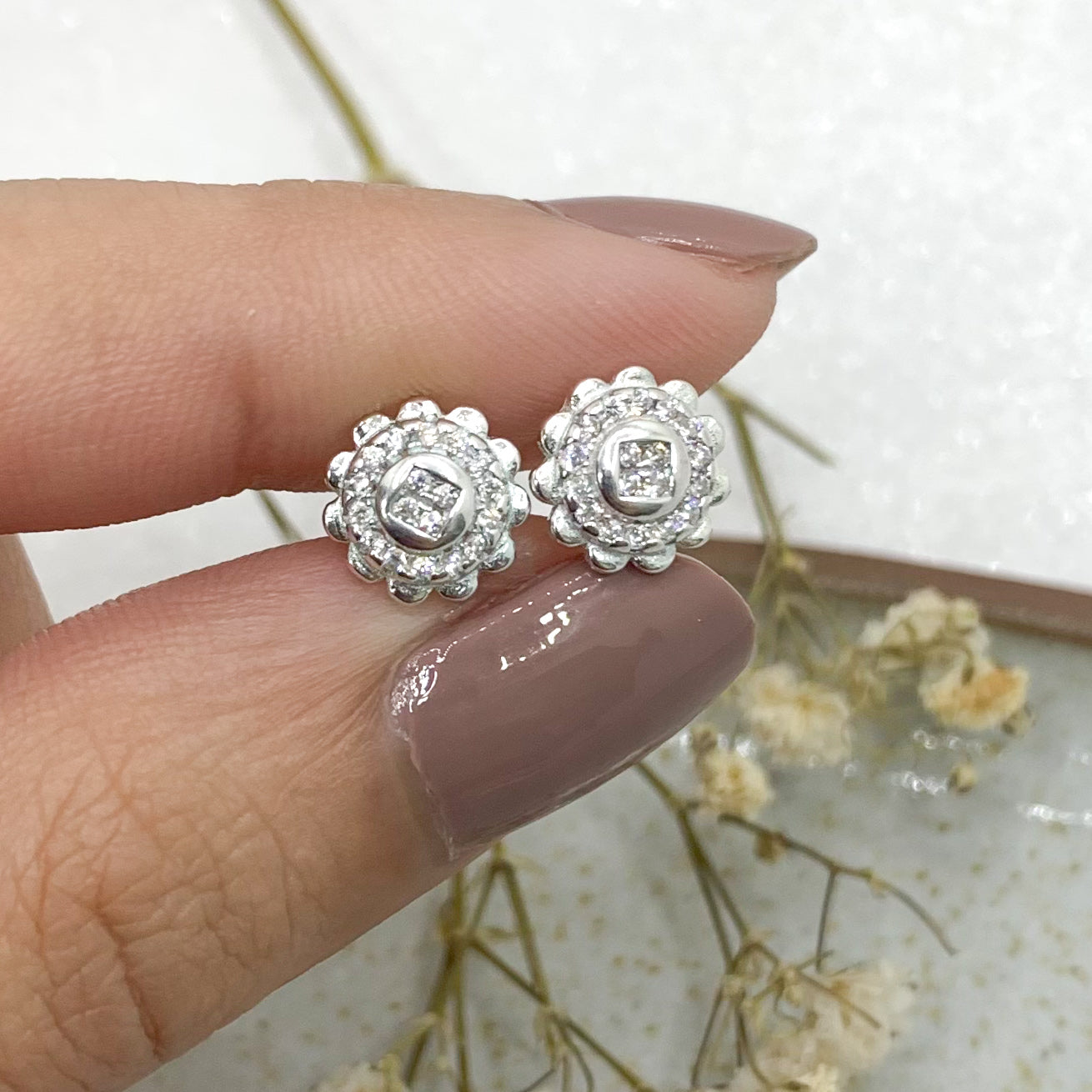 Aro en Plata con Piedras Circones